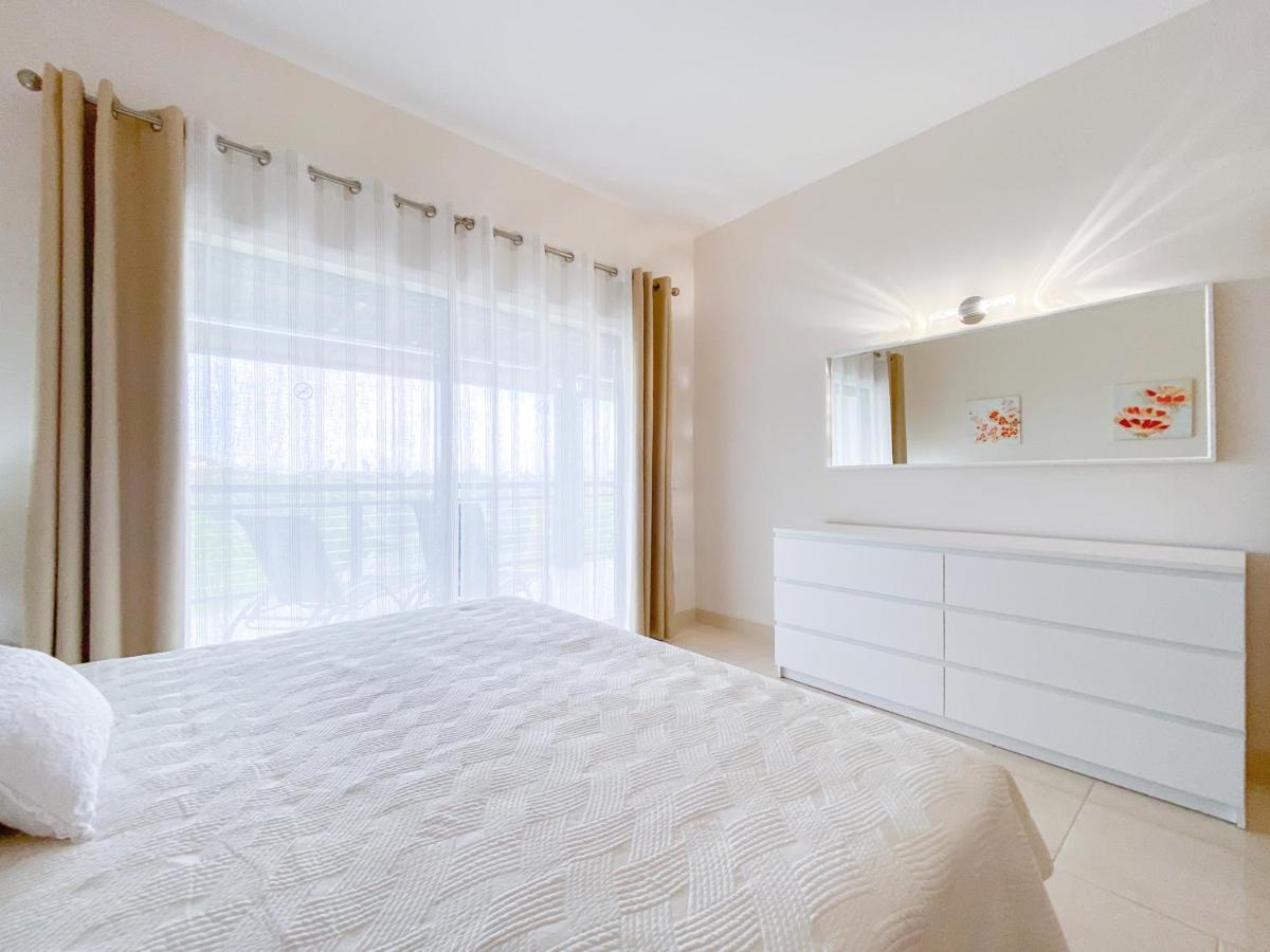 Spacious Modern Apartment With Swimming Pool #1905 Lagos Exterior foto